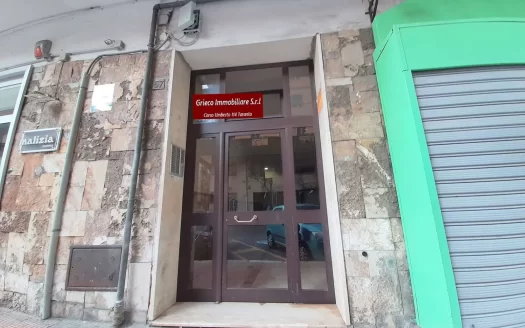 Via Cesare Battisti adiacenze Via Polibio panoramico plurivani