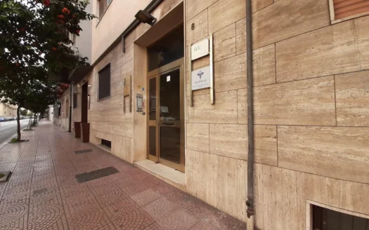 Via Principe Amedeo bilocale uso studio