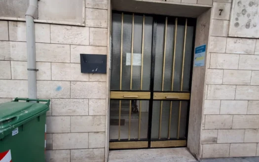 Via Maturi bilocale parzialmente arredato