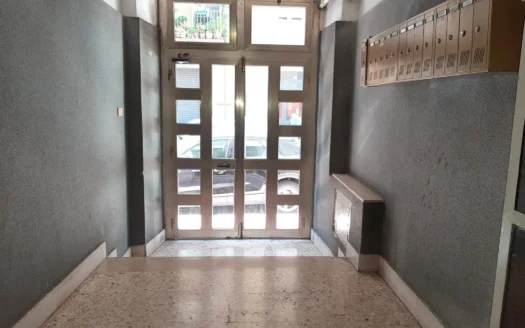 Via Leonida ad.Via Japigia ampio trilocale