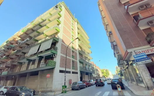 Via G.Messina ang.Via Lupoli panoramico quadrilocale