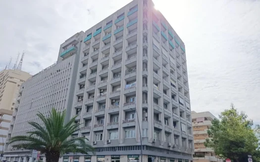 Via Pio XII ang.Via Dante uso studio