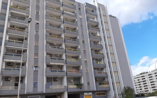 Via Gobetti ad. Concattedrale panoramico con box auto