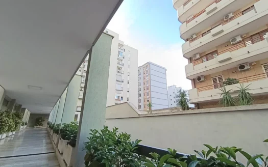 Via Pio XII ang.Via Dante uso studio