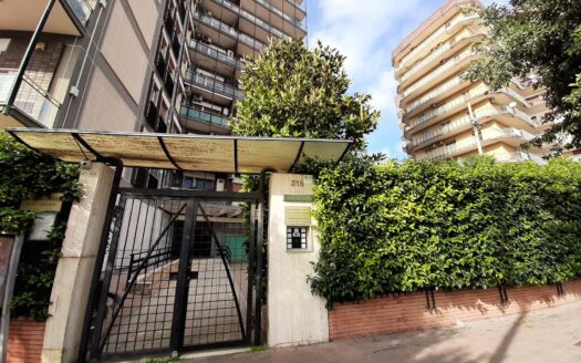 V.le Magna Grecia ang.Via Lombardia panoramico trilocale