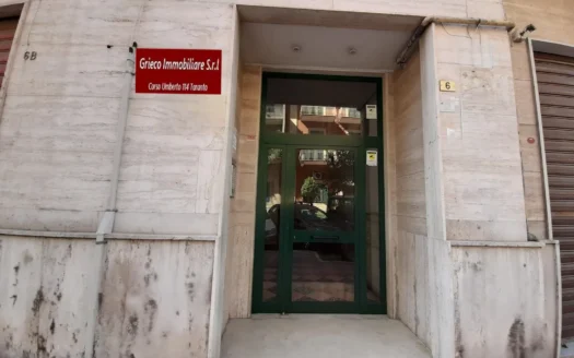 Via Messapia ad.Via Minniti ampio quadrilocale