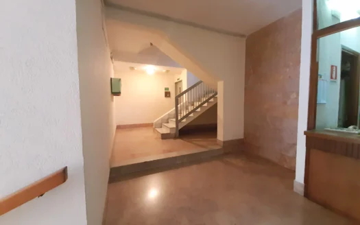 Via C.Giovinazzi plurivani uso studio